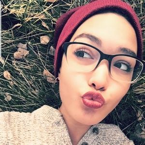 Meet your Posher, Bella